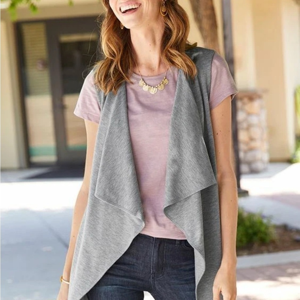 Matilda Jane | Count It Out Gray Open-Front Knit Vest | Sz M